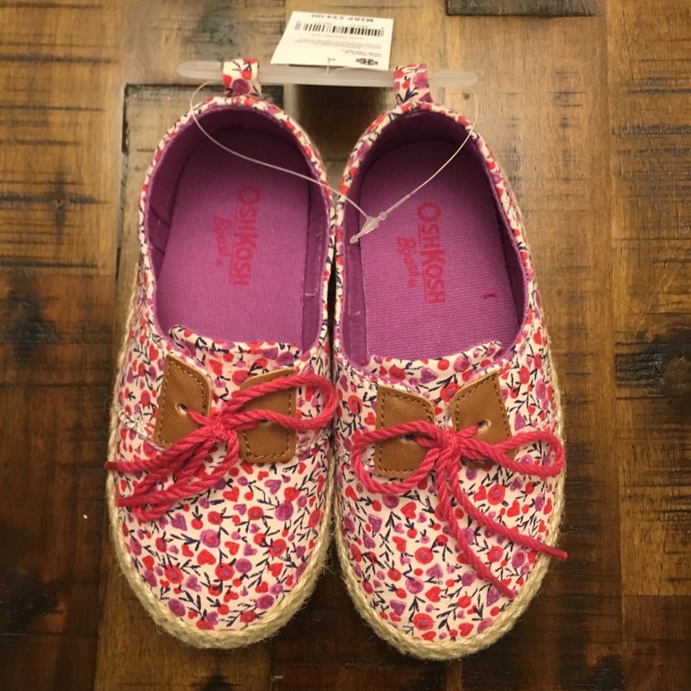 ✨NWT✨ Osh Kosh Rikki2 👟 Size 10